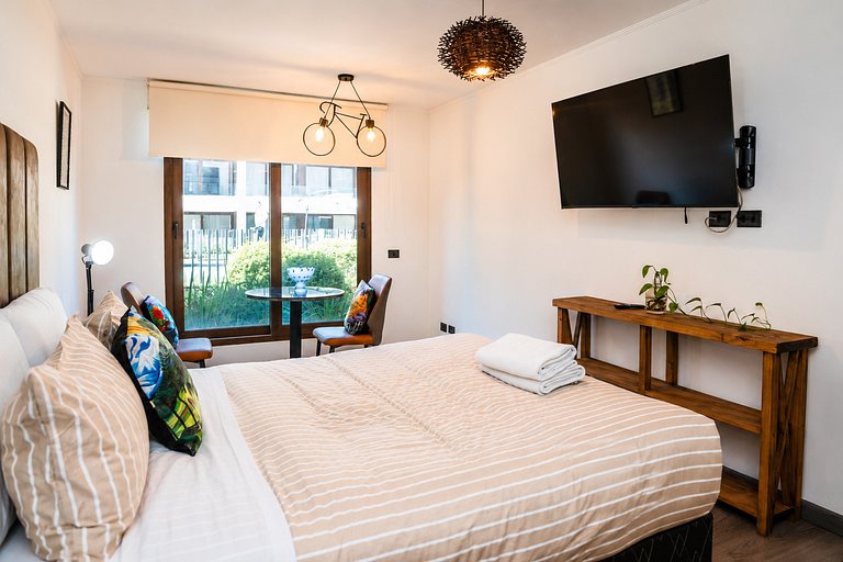 Cozy Yungay Studio with Pool & Gym