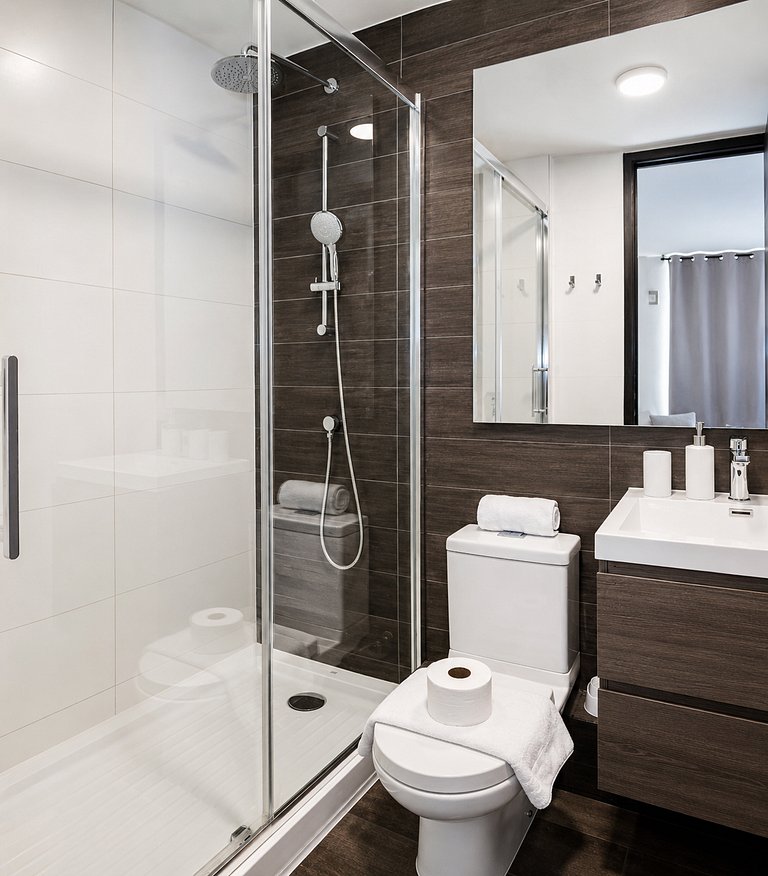Cozy Yungay Studio with Pool & Gym