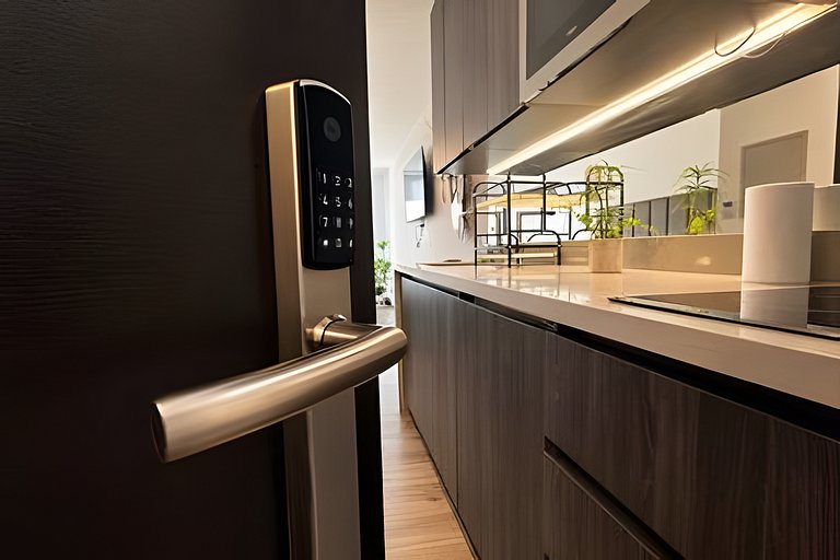 Cozy Design Studio w/ AC & Smart Lock