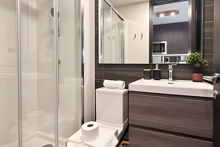 Cozy Design Studio w/ AC & Smart Lock