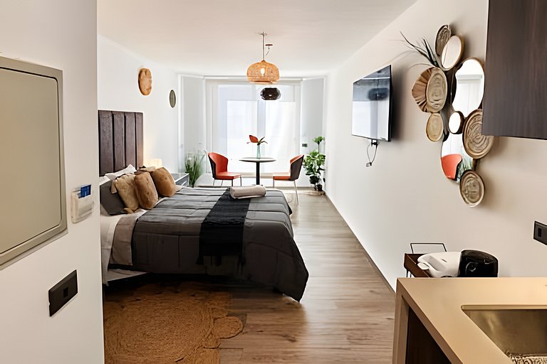 Cozy Design Studio w/ AC & Smart Lock