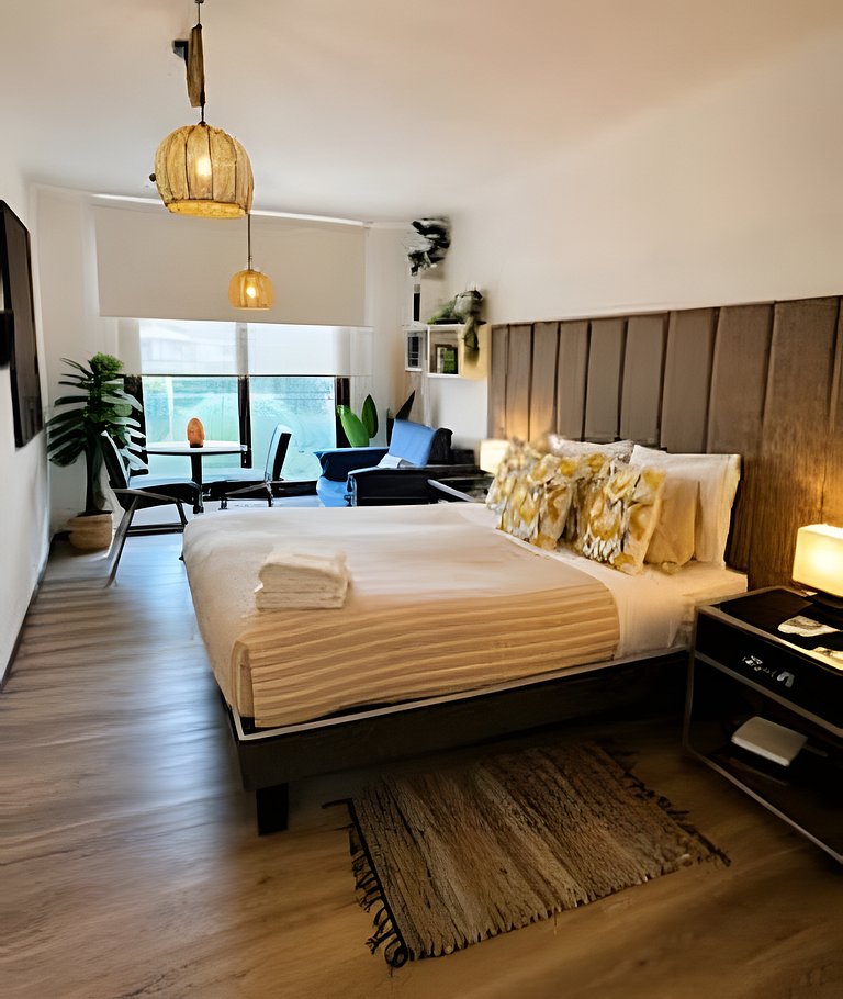 Stylish Studio w/ Gym, Pool & Cowork