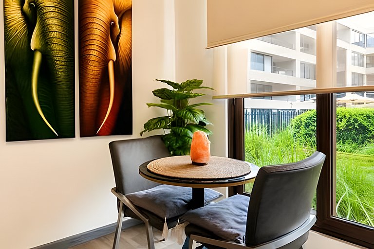 Stylish Studio w/ Gym, Pool & Cowork