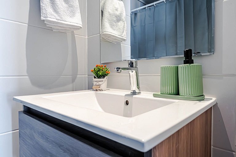 Stylish Apartment Near Metro