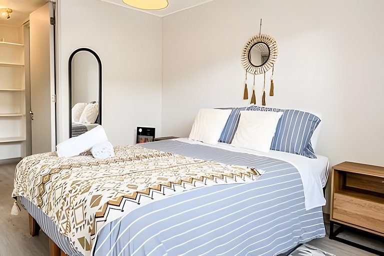 Cozy & Modern Stay for 4 Guests