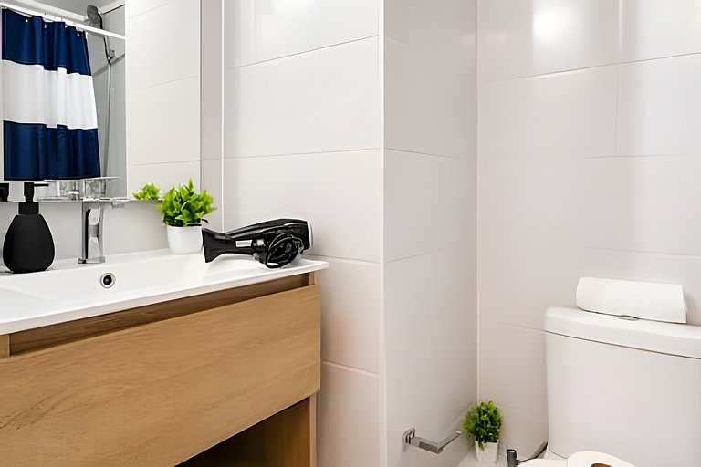 Cozy & Modern Stay for 4 Guests