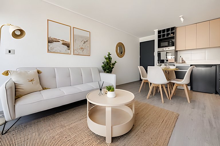 Modern Apt Near Metro & Attractions