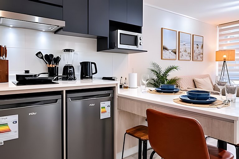 Modern Apt + Pool & Gym in Downtown