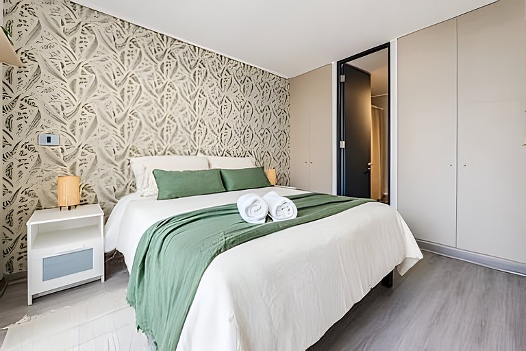 Central Santiago Stay + Parking