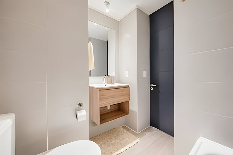 Central Santiago Stay + Parking