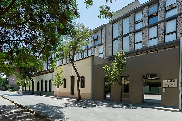 Elegant Studio Near Downtown Santiago