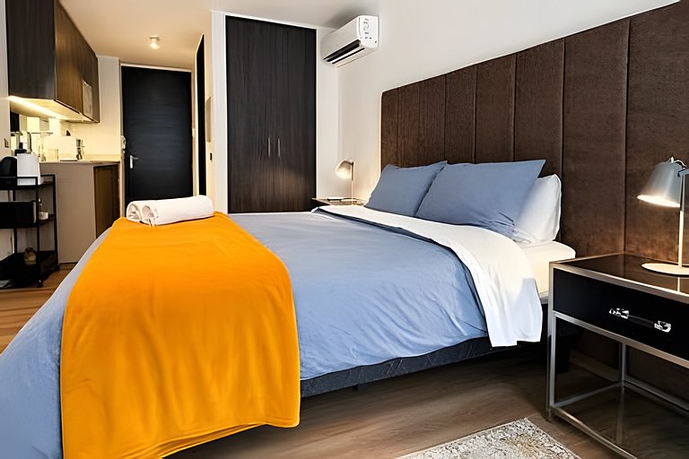 Premium Studio | Pool, Gym & Comfort