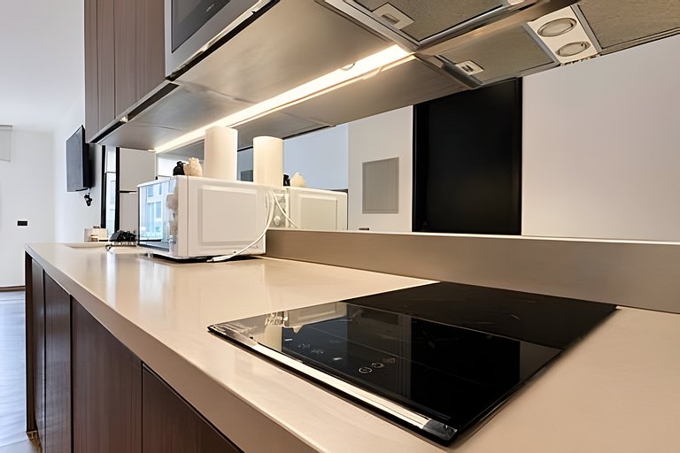 Premium Studio | Pool, Gym & Comfort