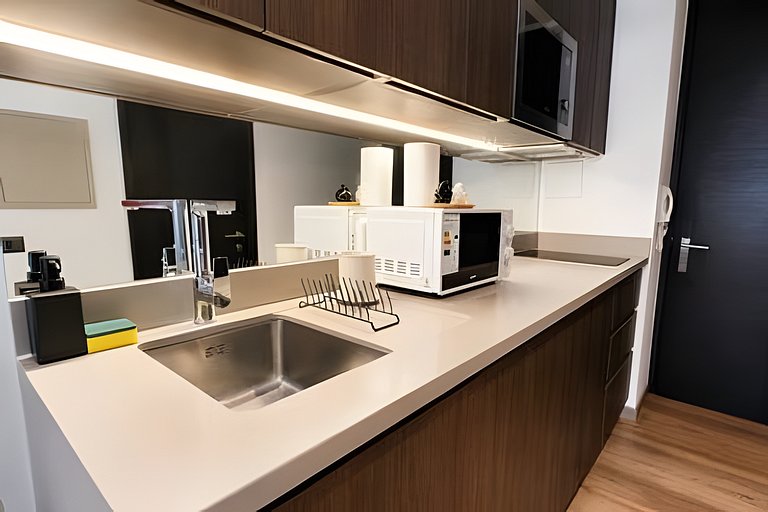 Premium Studio | Pool, Gym & Comfort