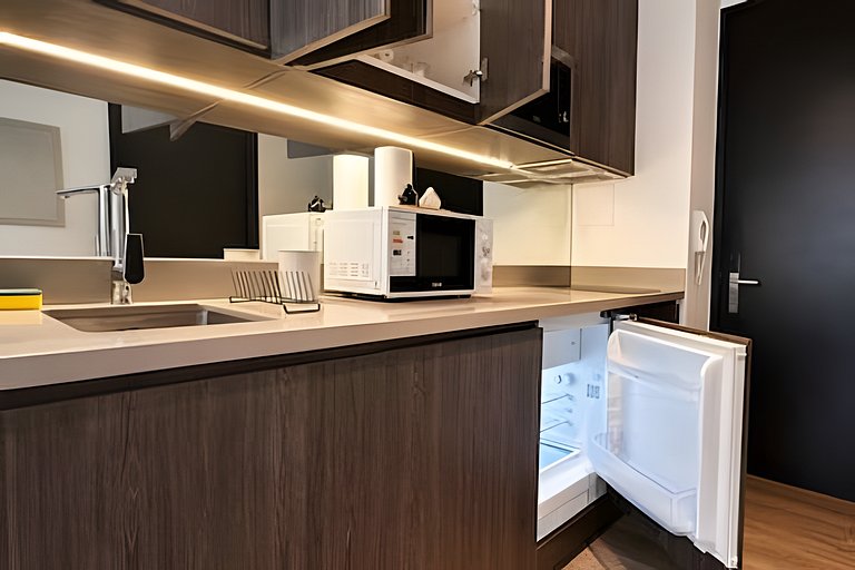 Premium Studio | Pool, Gym & Comfort