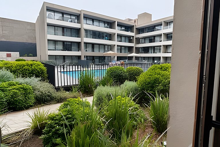 Premium Studio | Pool, Gym & Comfort