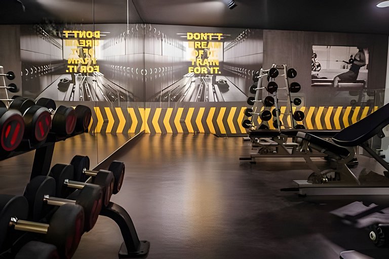 Premium Studio | Pool, Gym & Comfort
