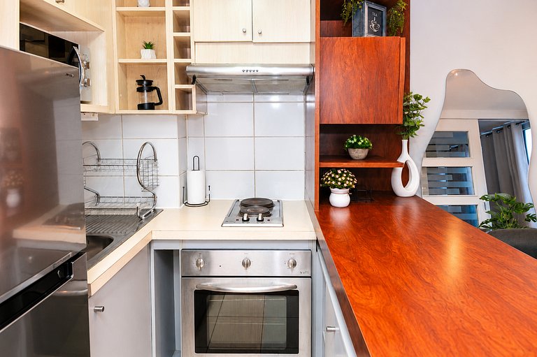 Comfortable Downtown Apartment for 2