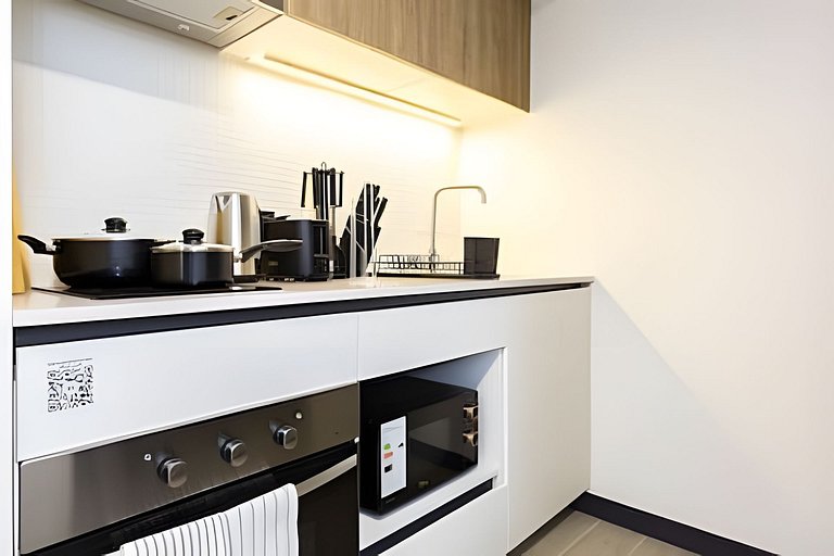 Cozy 1BR Near Downtown | A/C & WiFi