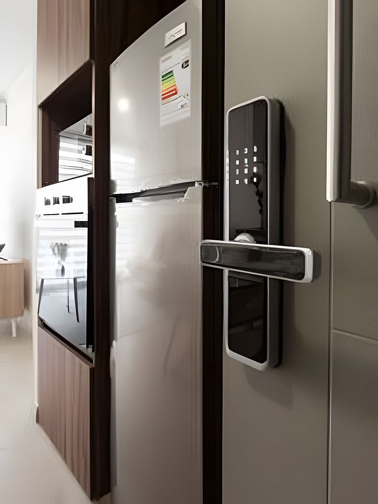 Stylish 1BR | A/C | Steps from Franklin Metro