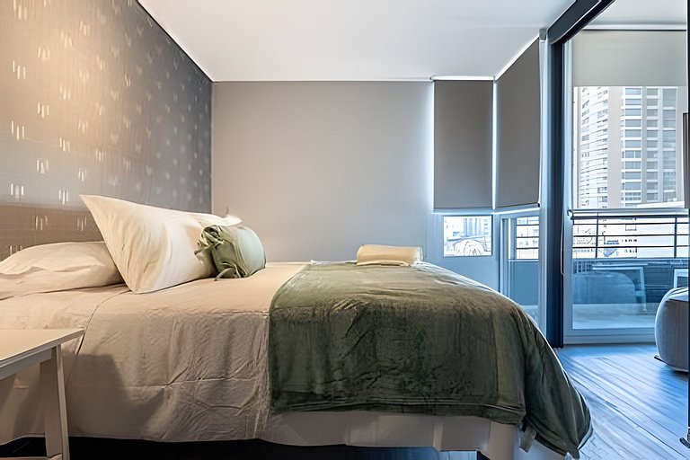 Central 1BR Apartment | Pool & Gym